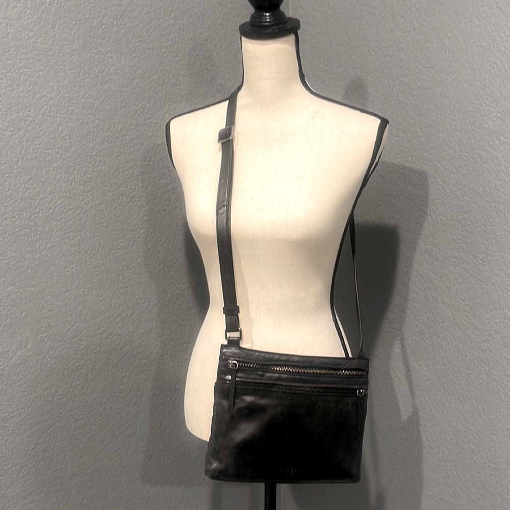 Margot leather crossbody bag